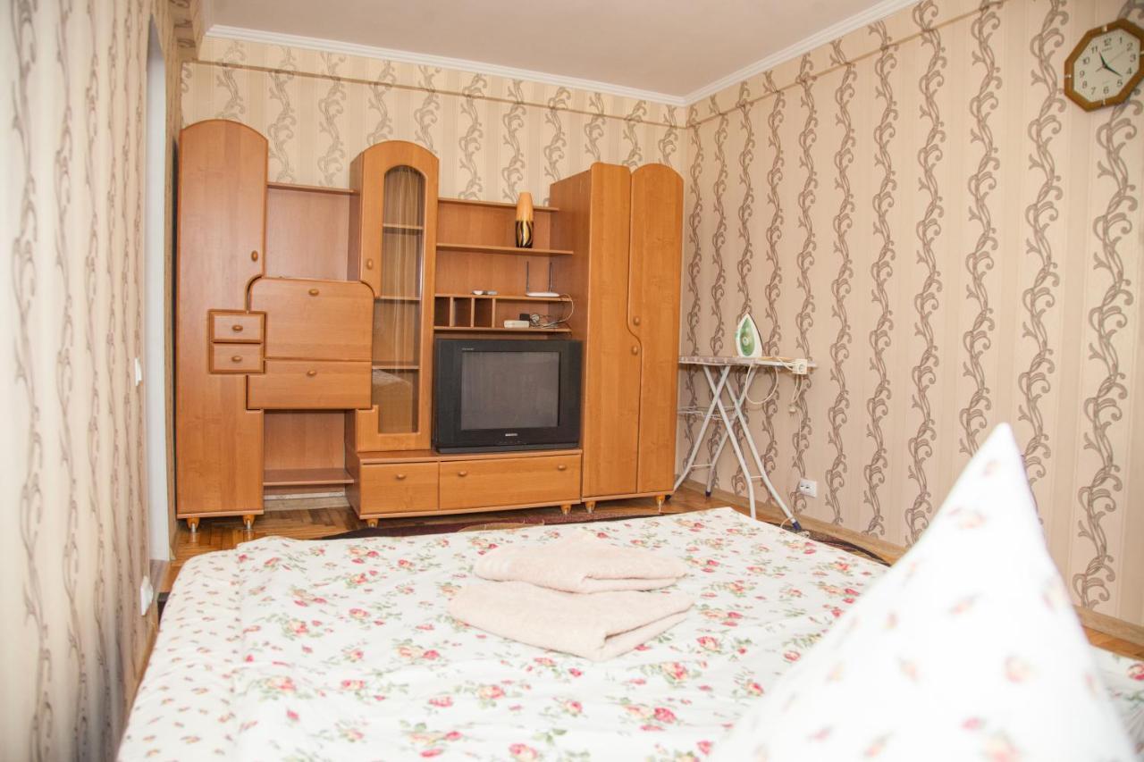 1 room apart on str. Ukrainskaya 34 Zaporizhia Luaran gambar